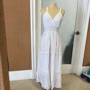 Elegant White Maxi Dress